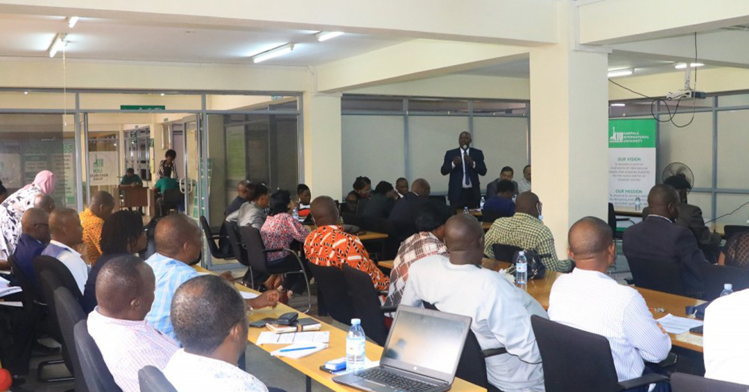 Kiu Organises Supervisors